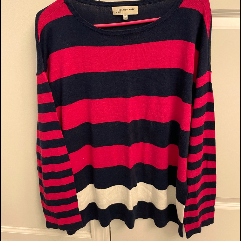 Jones of New York light weight sweater